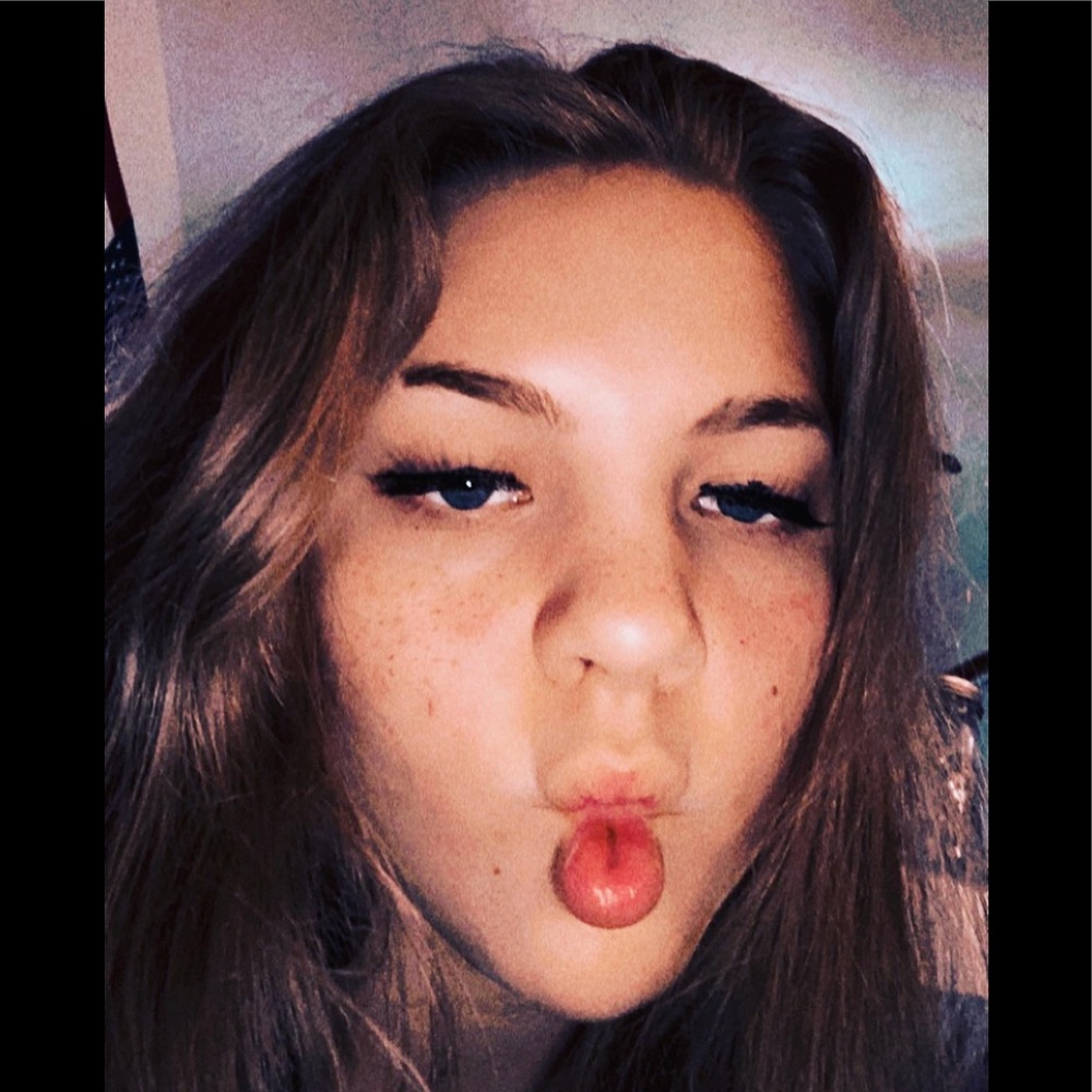 Meet your Posher, Brianna